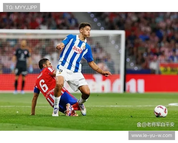 莱比锡红牛队内激烈竞争:新星崛起,老将挑战!