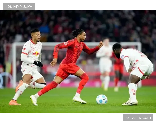 里贝里与罗本:边路爆破手的内切路径分化 里贝里与罗本:边路爆破手的内切路径分化