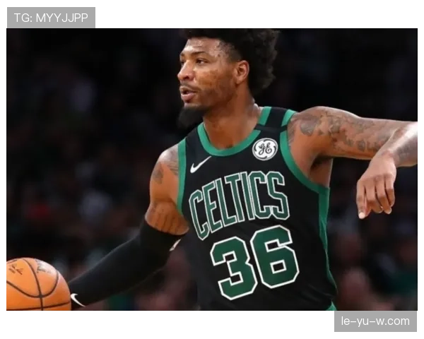 保罗乔治打球带队友逛奢侈品店，这队友估计工资条都吓蒙了吧？